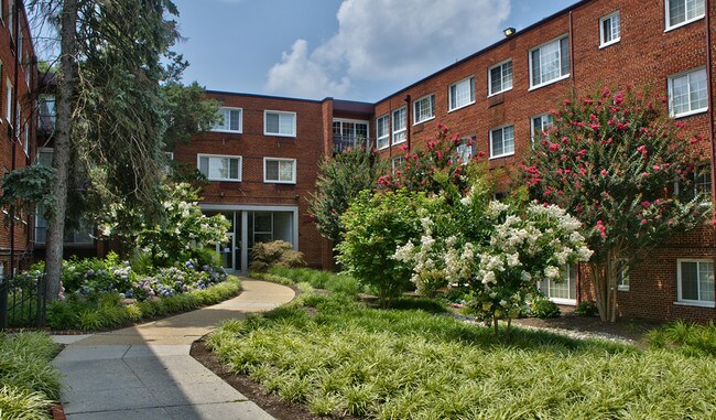 Building Photo - Rockford Apartments
