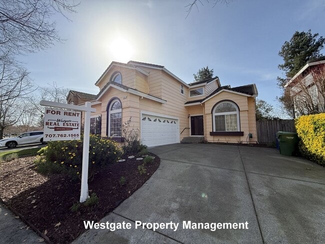 Photo - 545 Almanor St