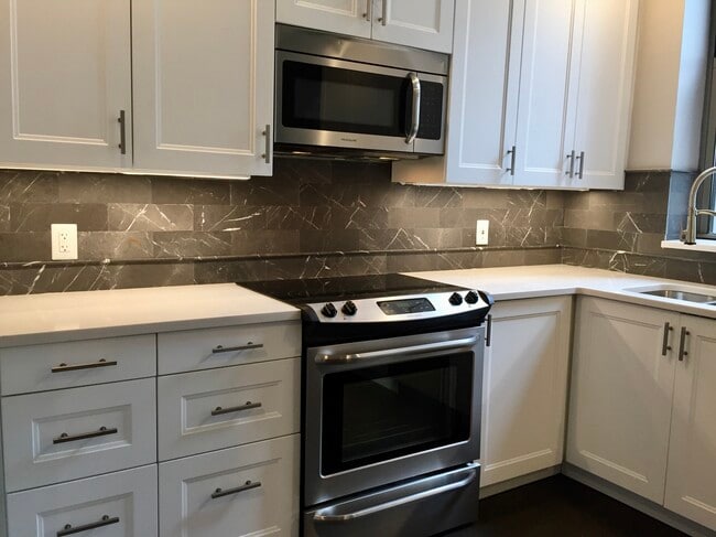 Photo - 2051 Park Ave Unidad D