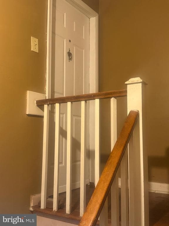 Photo - 7124 Clinton Rd