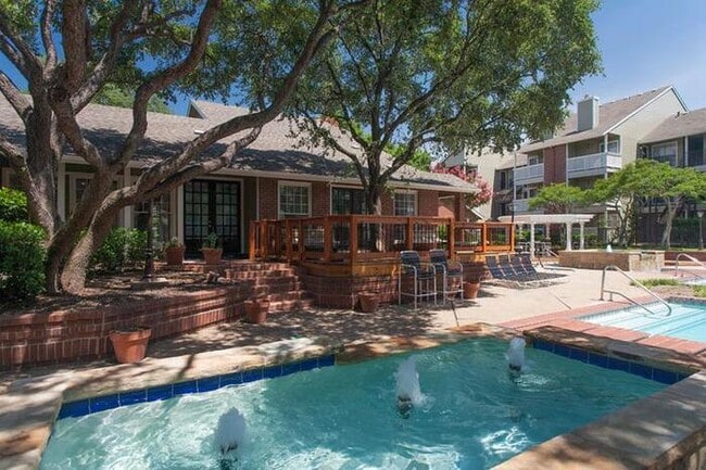 Photo - 18600 Dallas Pkwy Unidad c1