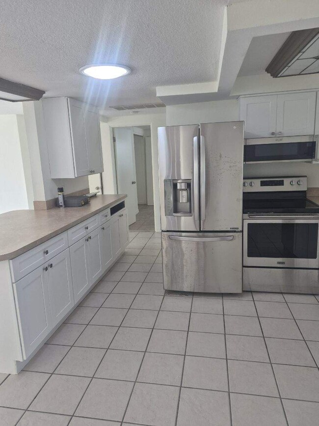 Photo - 13333 Neptune Dr