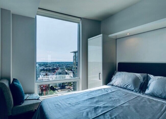 Photo - 1283 Howe St