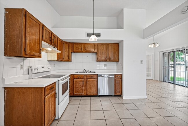 Photo - 14219 Dartwood Dr