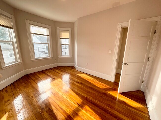 Photo - 108 Buttonwood St Unit 2