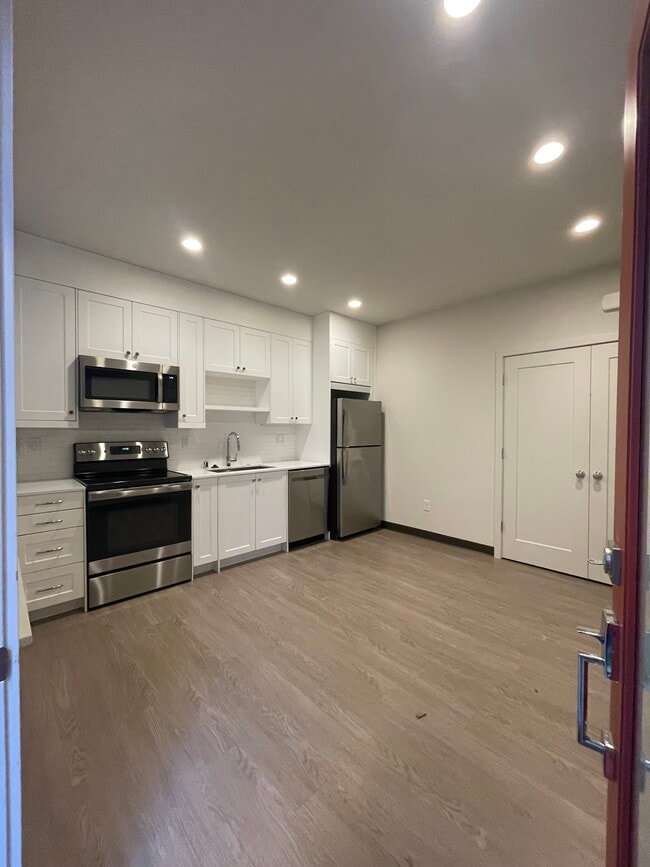 Photo - 2613 3rd Ave W Unit B