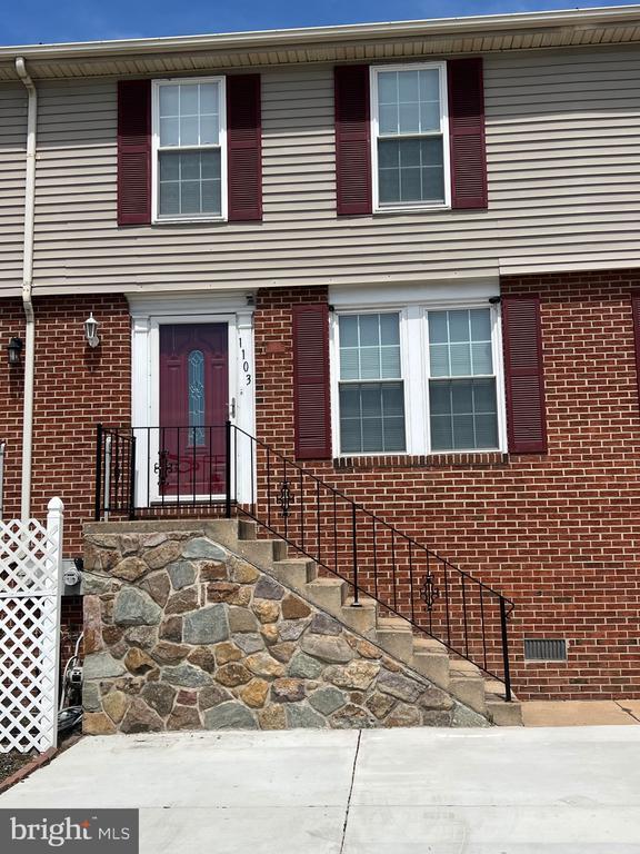 Photo - 1103 Davis St Townhome