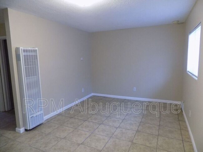 Photo - 560 Estancia Dr NW House