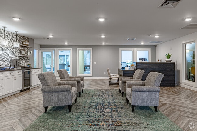 Oficina de arrendamiento - Waters Edge Apartments