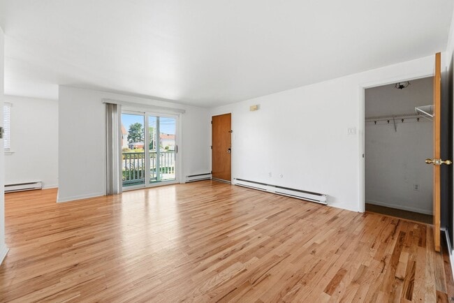 1222-1226 East Livingston Street