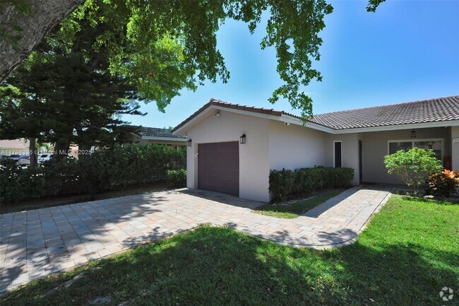 Building Photo - 11320 NW 35th Ct Rental