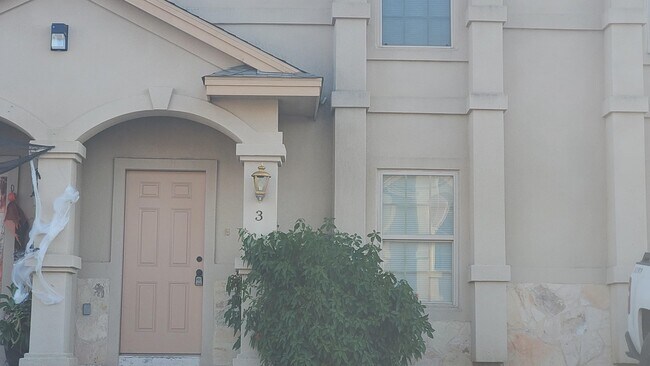 Building Photo - 1007 Emerald Valley Dr Unit 3