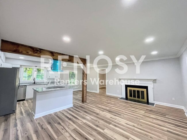 5 Paddock Dr