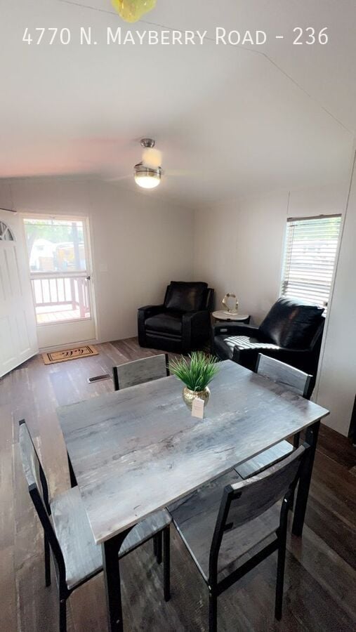 Photo - 4770 N Mayberry Rd