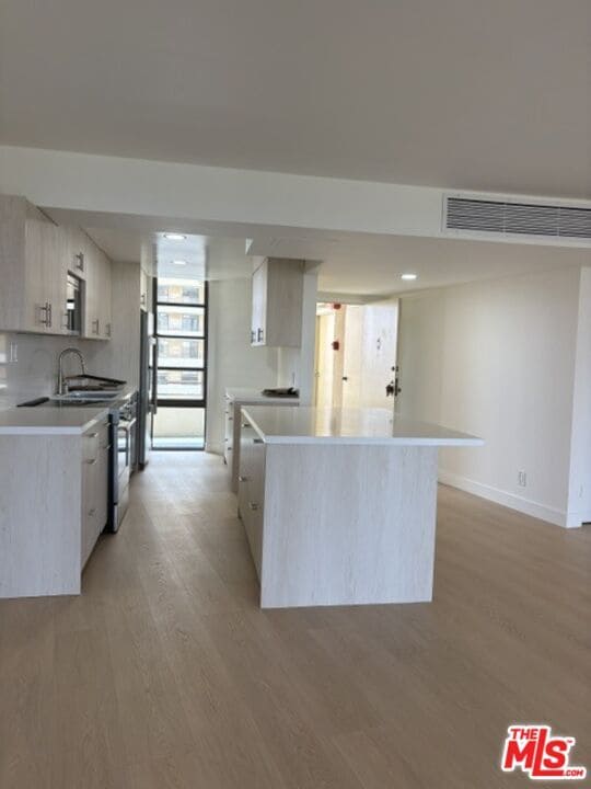 Photo - 4337 Marina City Dr Unidad 435