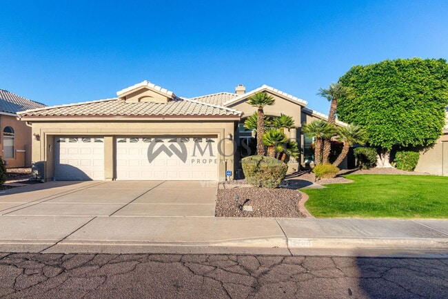 Building Photo - 2738 E Silverwood Dr