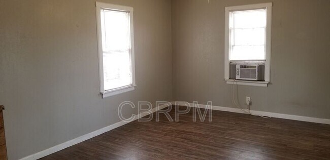 Photo - 2422 22nd Pl