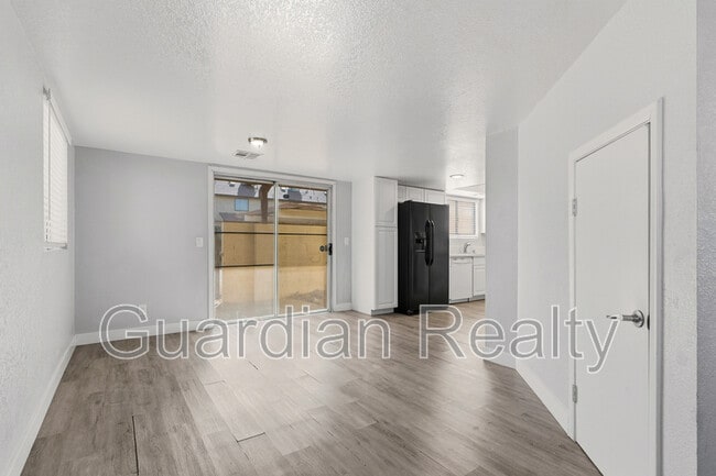 Photo - 509 Kristin Ln