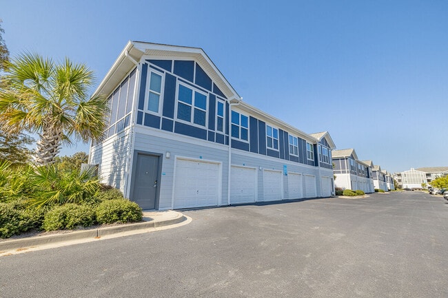 Longshore Commons