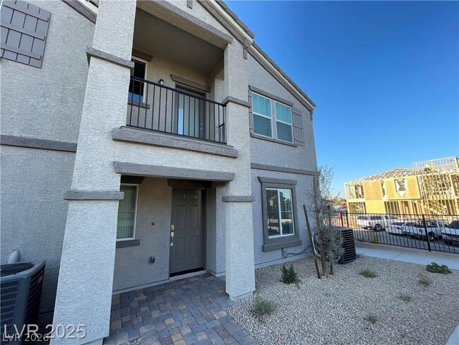 Photo - 645 Bellus Pl