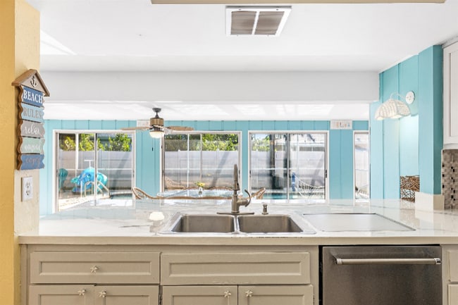 Photo - 5047 Northampton Dr