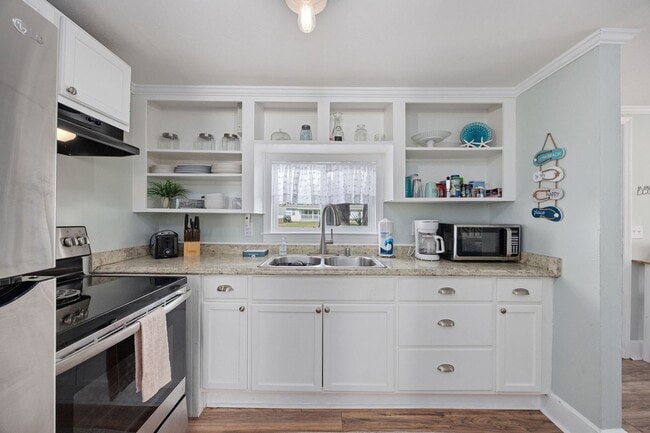 Photo - SNOWBIRD RENTAL- Pura Vida Cottage 4 Block...
