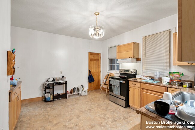 Photo - 78 Hillside St