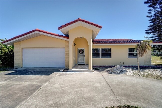 Building Photo - 3001 Gulf Blvd Rental