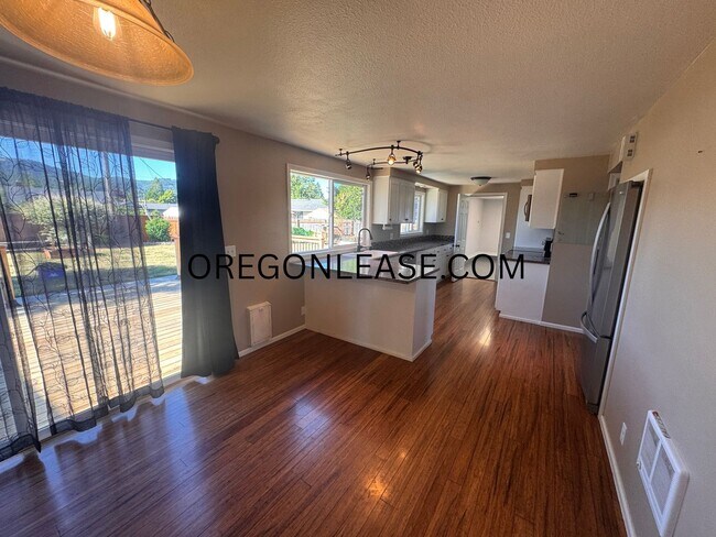 Photo - Spacious 4-Bedroom Home in North Springfield