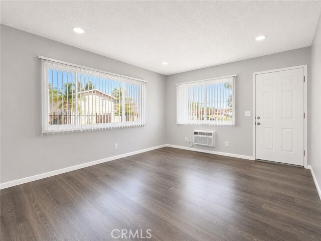 Photo - 204 N Orange Ave