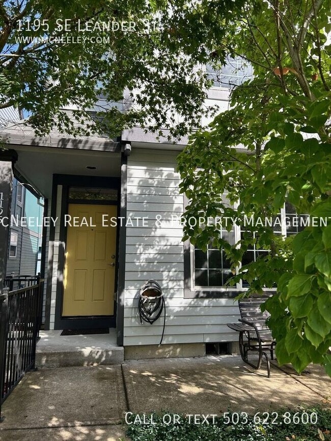 Photo - 1195 SE Leander St