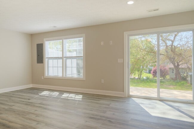 Photo - Available for immediate move in