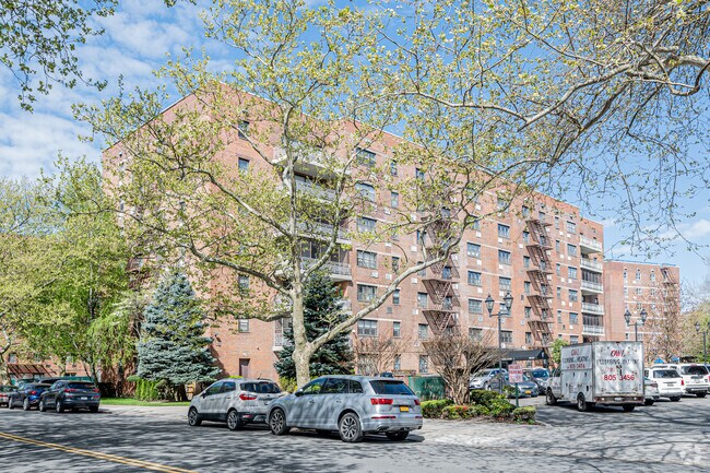 Photo - Lindenwood Village Section C