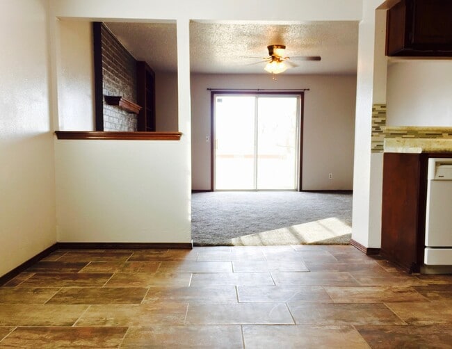 Photo - Charming 3BD 2BA Home in Yukon!!!