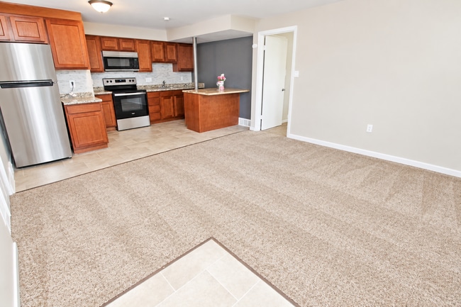 STEUBEN STREET APARTMENTS -- 003