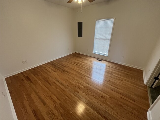 Photo - 309 Dixie Dr