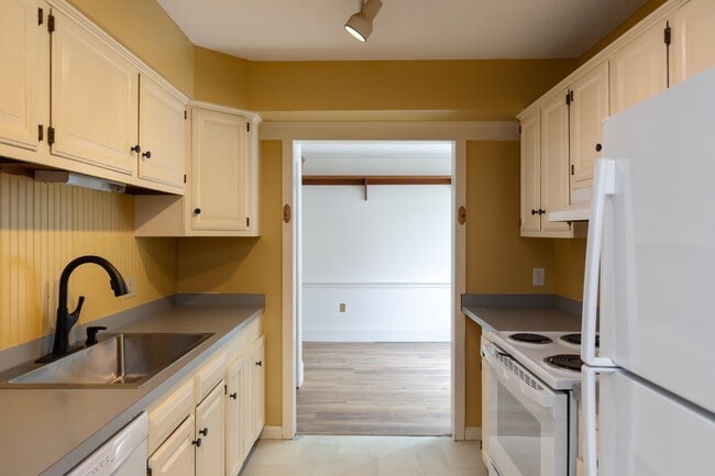 Photo - 12 Brickyard Rd