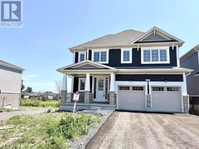 Photo - 20 Royal Oak Cres