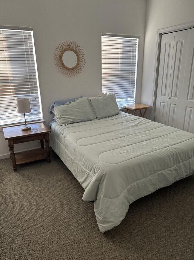 Photo - Great townhome 3/2 fully furnished!