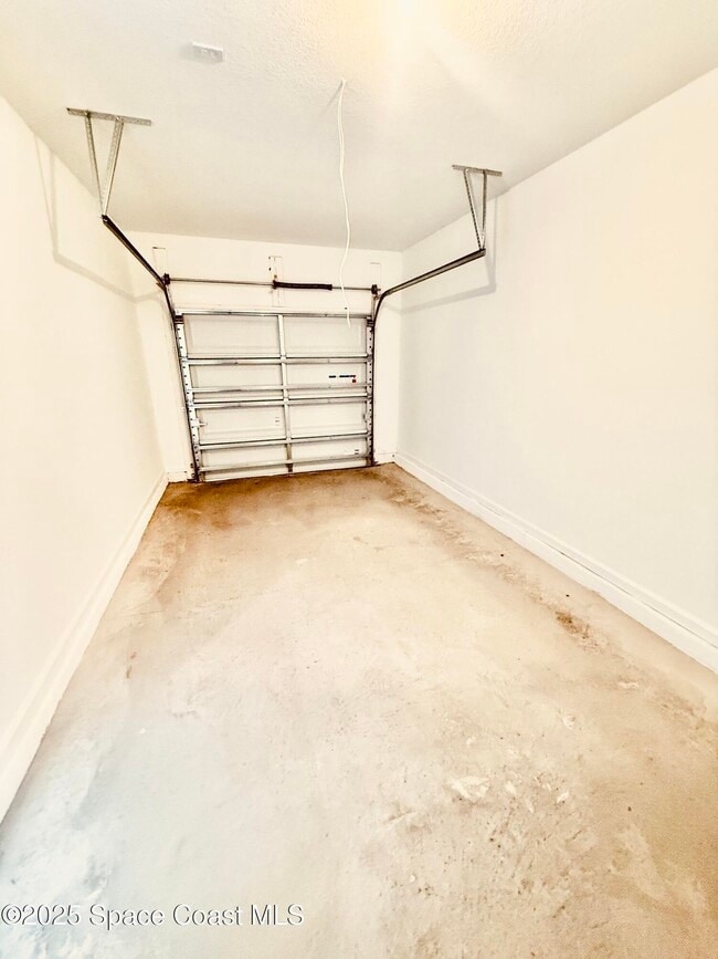 Photo - 1858 Bluewater Ln