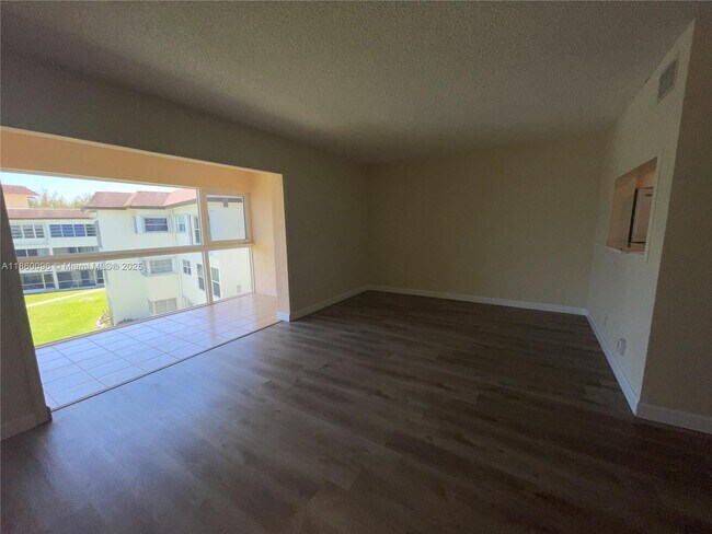 Photo - 4200 Crystal Lake Dr Condo Unit 304