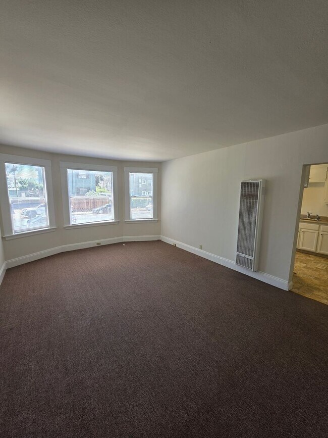 Photo - 422 E 15th St Apartment Unit 422 East 15th Street