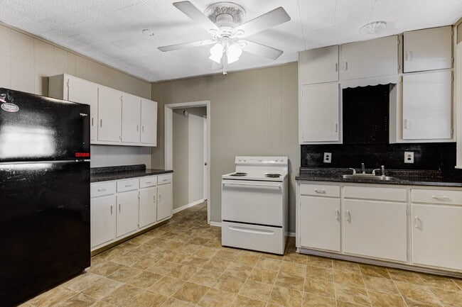 Midtown 1BR with appliances included