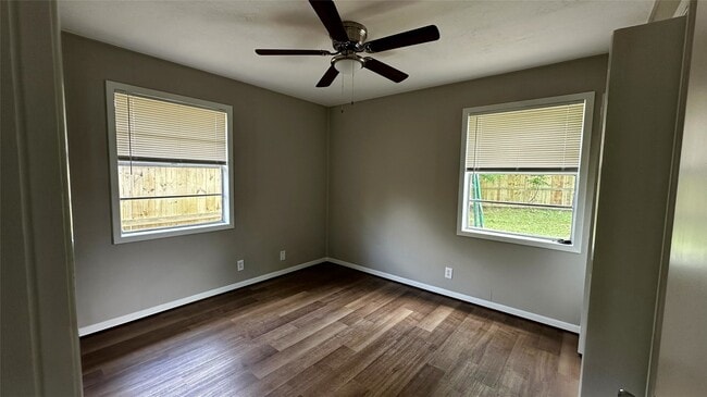 Photo - 402 Bacon St