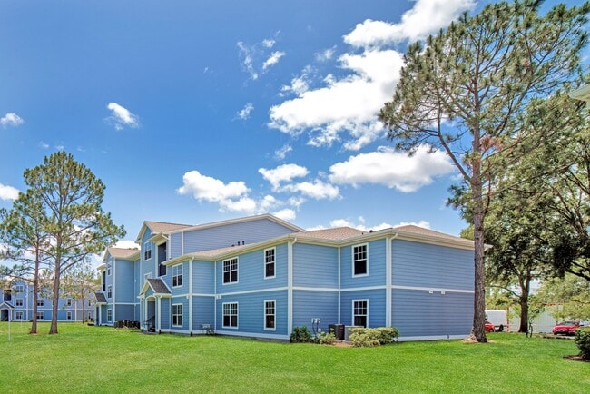 Photo - Oaks at St. John