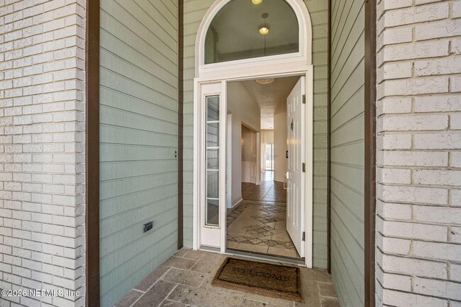 Photo - 3447 Heron Dr N