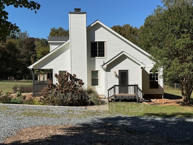 Photo - 7472 Middlestream Rd