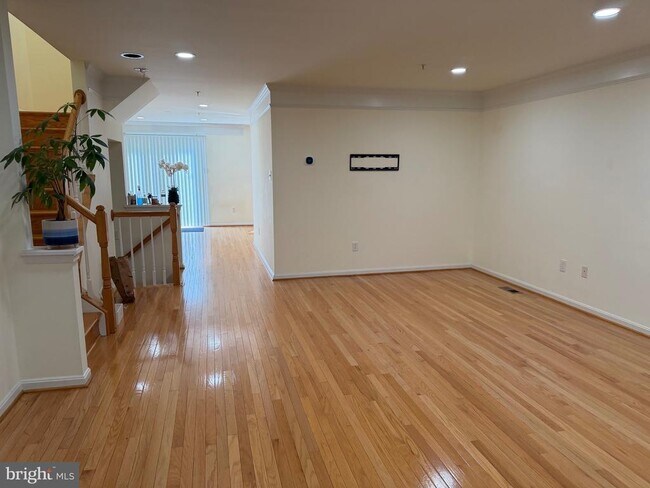 Photo - 1835 Staley Manor Dr