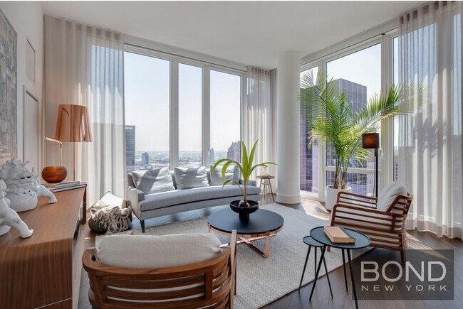 Building Photo - 222 E 44th St Unit 29E Rental