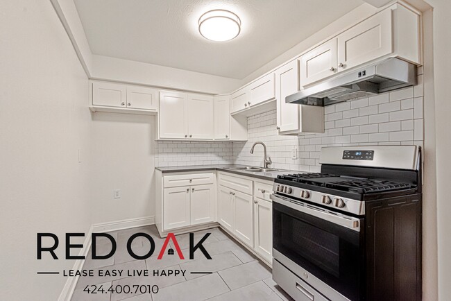 326 1/2 Normandie Ave-309 - 326 1/2 Normandie Ave-309 Condo Unit 309